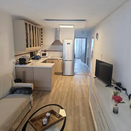 Апартаменти Valentinvtc Location *